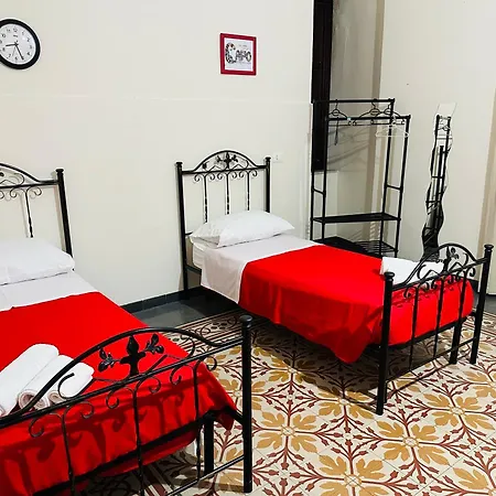 Guest house Maya Palace Real Centre Close To Cathedral *