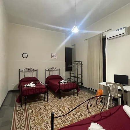 Pensionat Maya Palace Real Centre Close To Cathedral *
